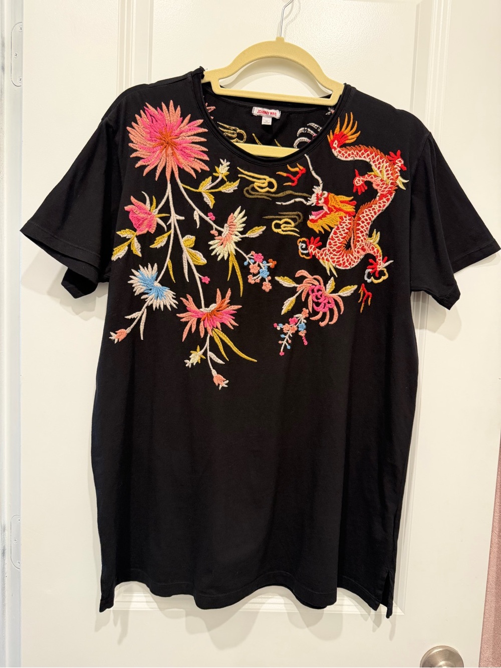 Johnny Was Mina Relaxed Crew Tee Floral Embroidered